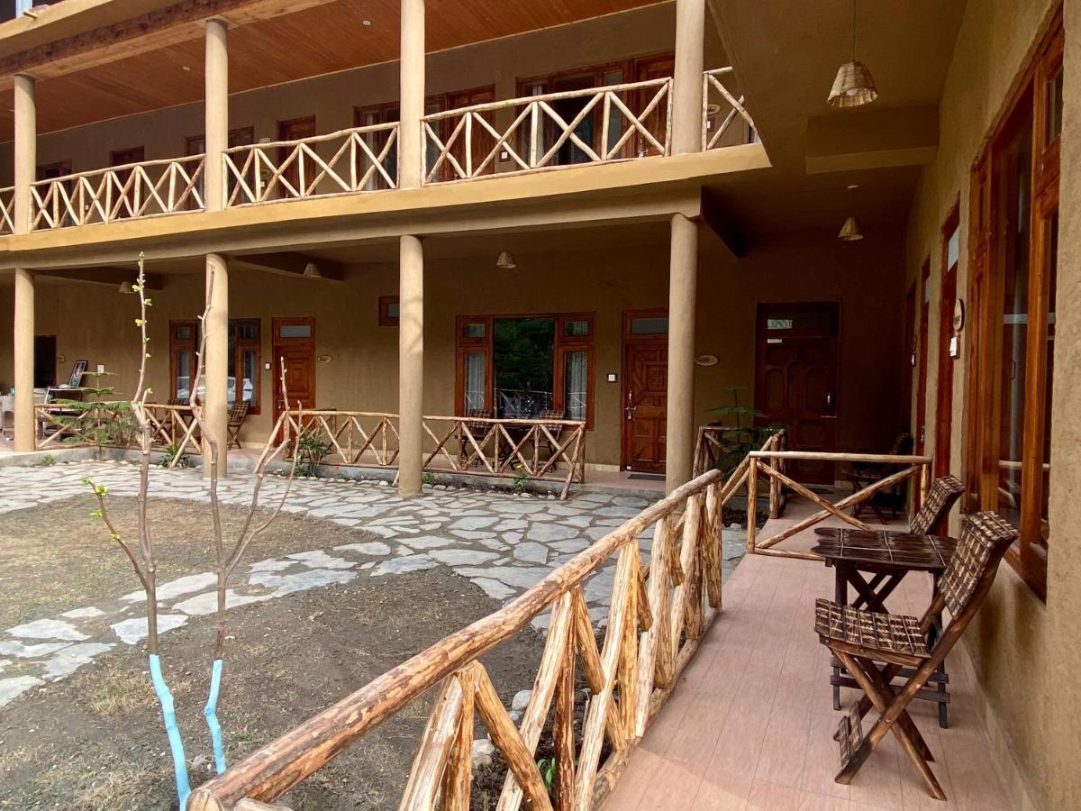 Shivadya Tirthan - Tirthan Valley Banjar Exterior photo