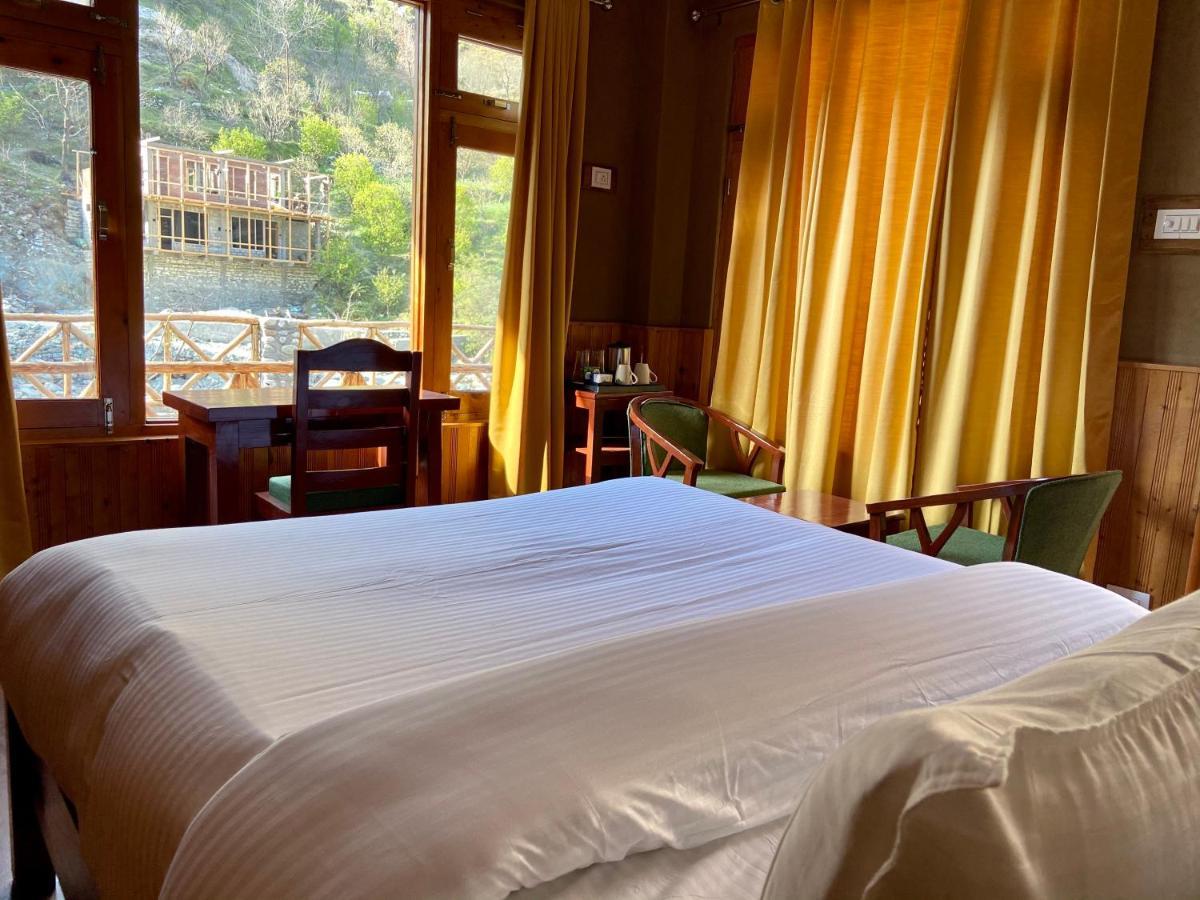 Shivadya Tirthan - Tirthan Valley Banjar Exterior photo