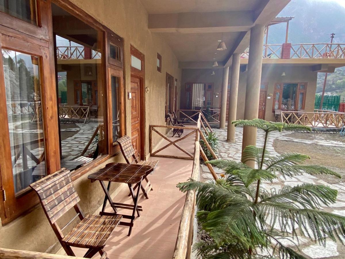 Shivadya Tirthan - Tirthan Valley Banjar Exterior photo